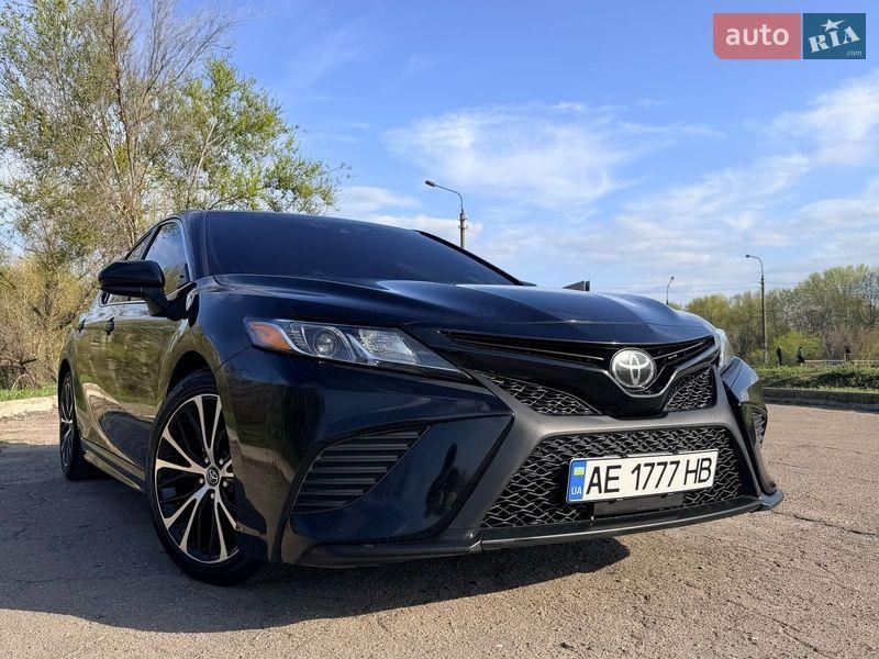 Toyota Camry 2018