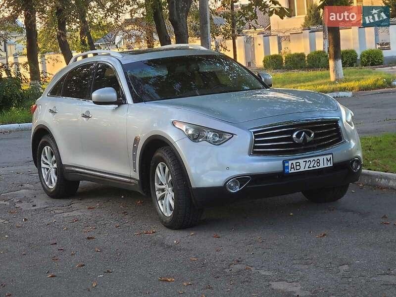 Infiniti FX 35 2012