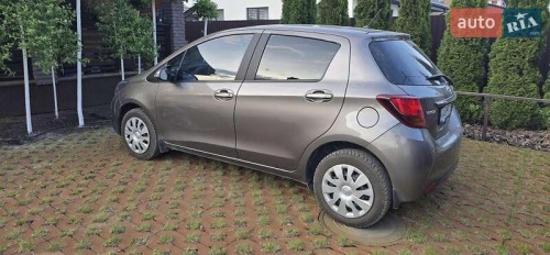 Toyota Yaris 2016