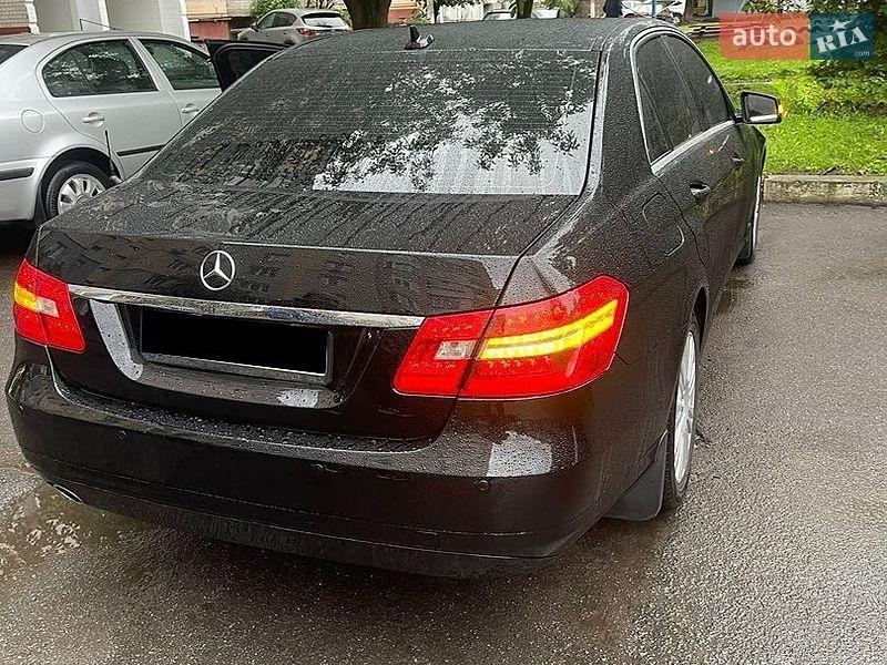 Mercedes-Benz E-Class 2012