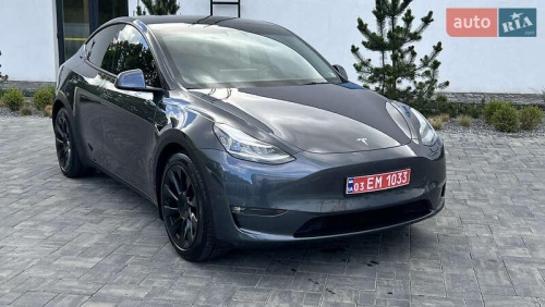 Tesla Model Y 2021