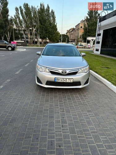 Toyota Camry 2011