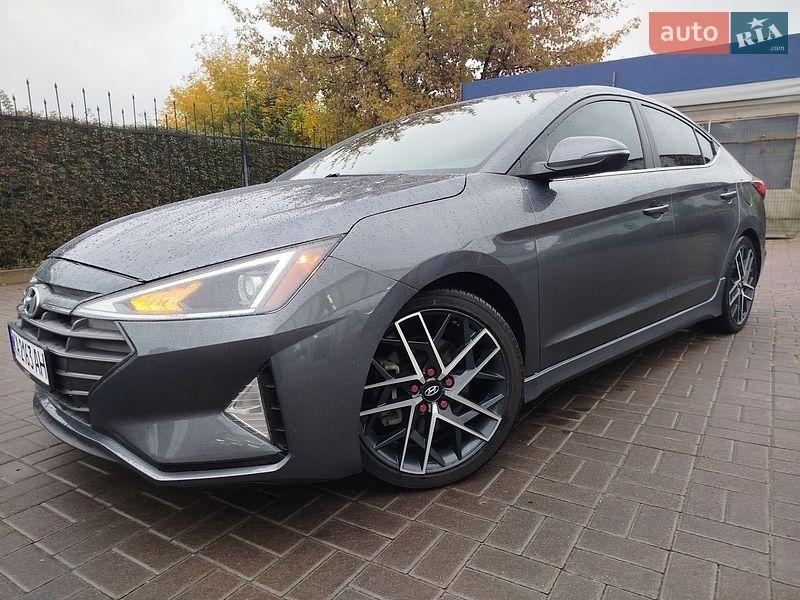 Hyundai Elantra 2019