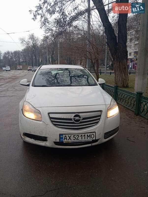 Opel Insignia 2011