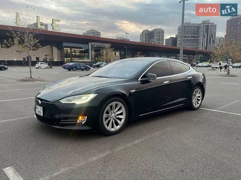 Tesla Model S 2016