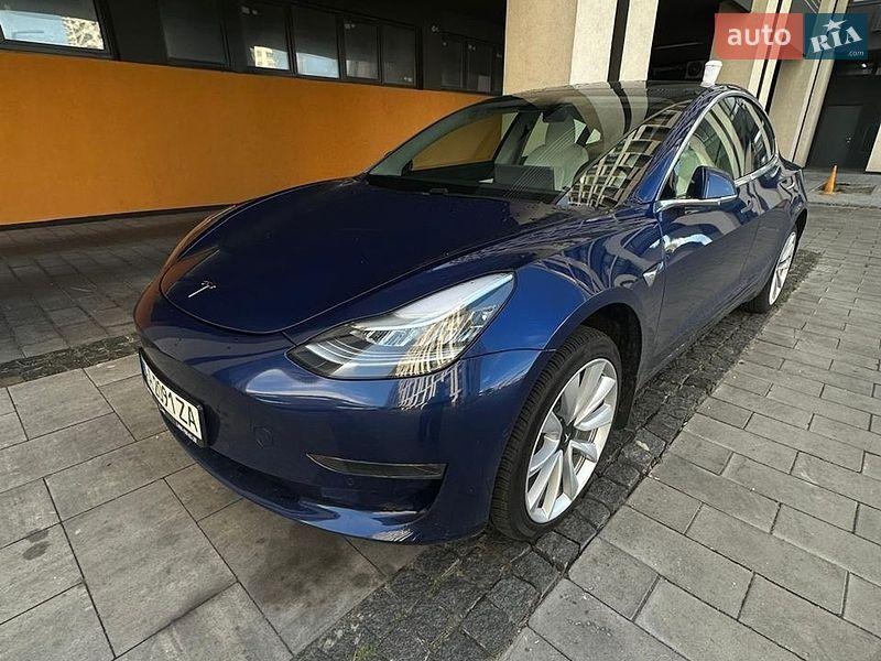 Tesla Model 3 2019