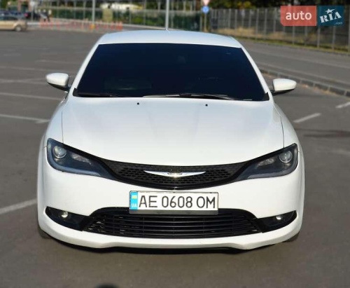 Chrysler 200 2015