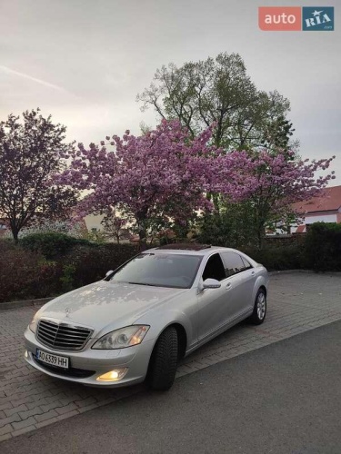 Mercedes-Benz S-Class 2008