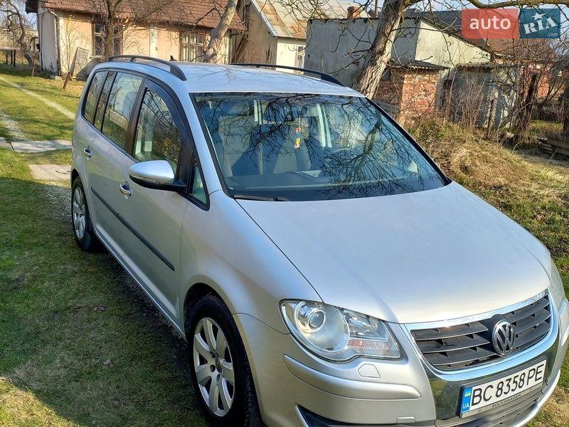 Volkswagen Touran 2010