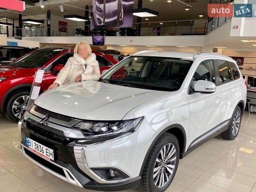 Mitsubishi Outlander 2020