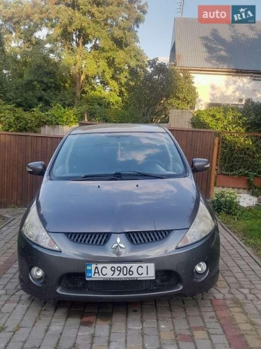 Mitsubishi Grandis 2008