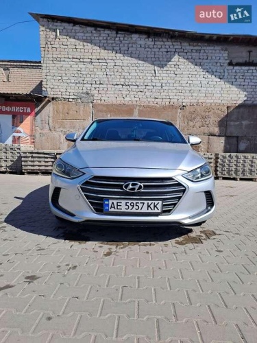 Hyundai Elantra 2017