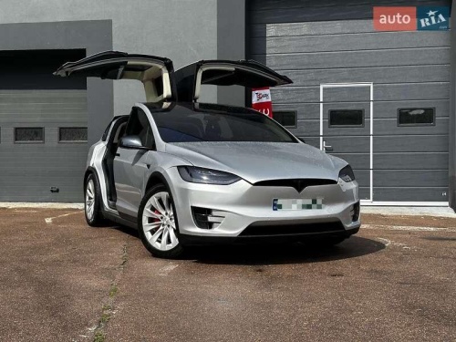 Tesla Model X 2016