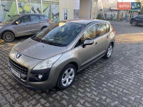 Peugeot 3008 2011