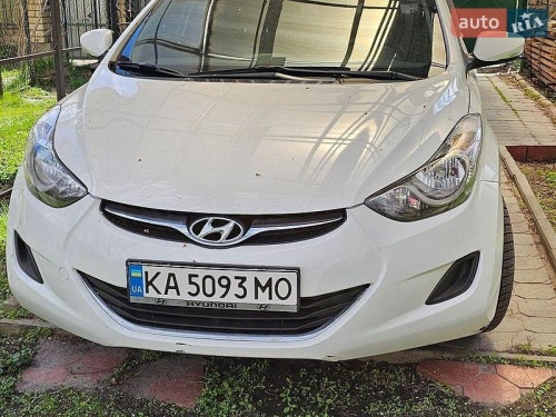 Hyundai Elantra 2013
