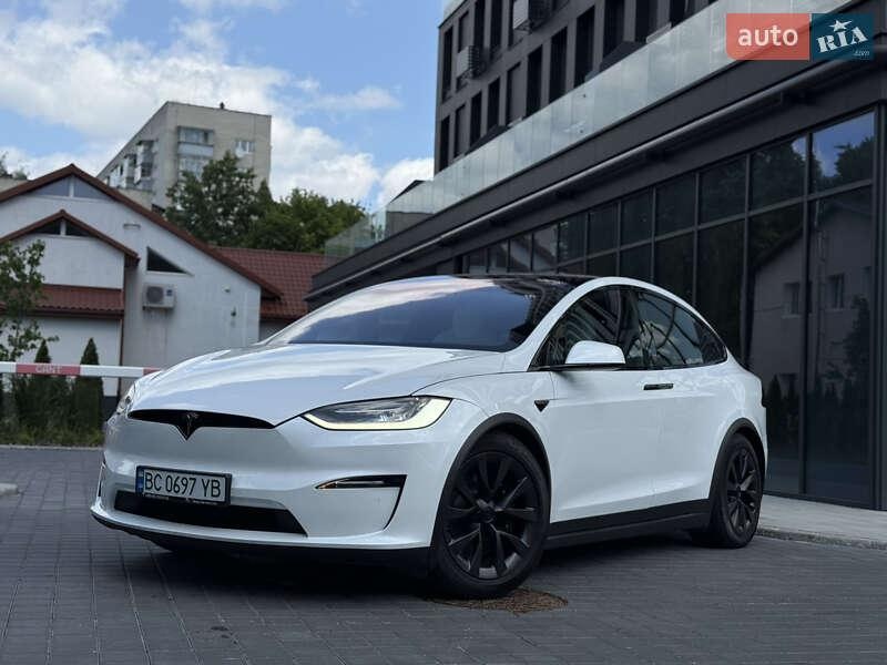 Tesla Model X 2022
