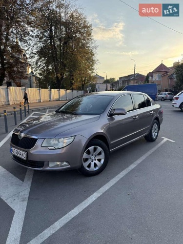 Skoda Superb 2012