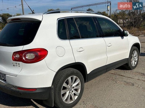 Volkswagen Tiguan 2011