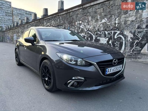 Mazda 3 2015