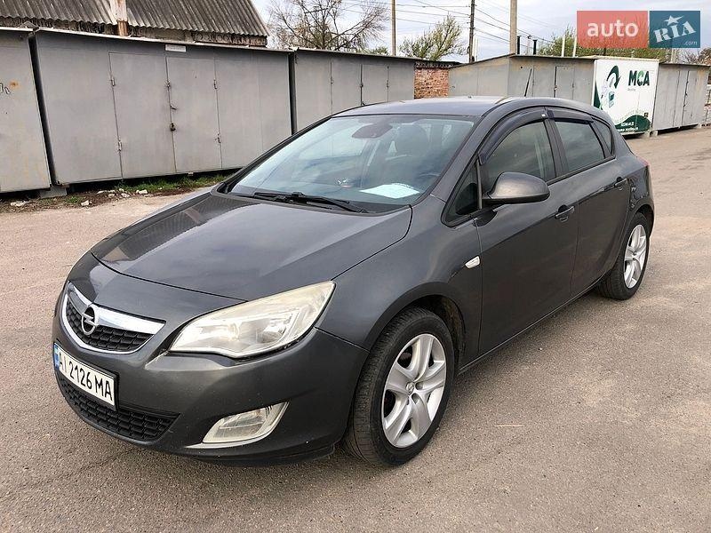 Opel Astra 2011