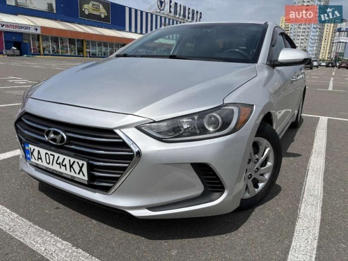 Hyundai Elantra 2016