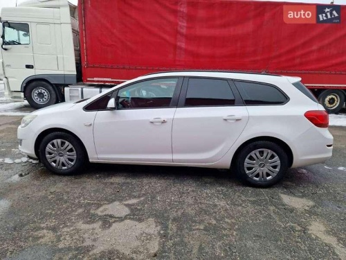 Opel Astra 2011