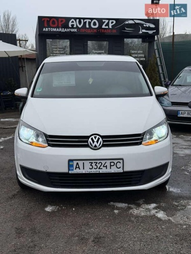 Volkswagen Touran 2012
