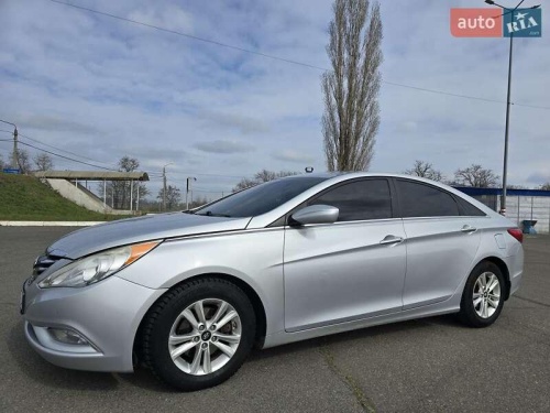 Hyundai Sonata 2012