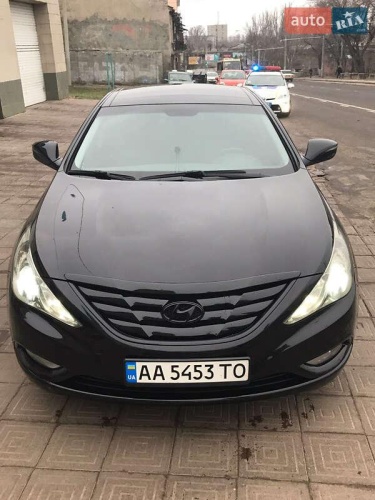 Hyundai Sonata 2010
