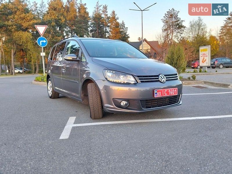 Volkswagen Touran 2012