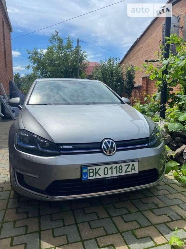 Volkswagen e-Golf 2017