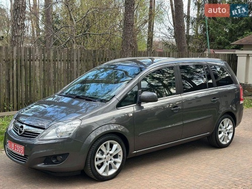 Opel Zafira 2010