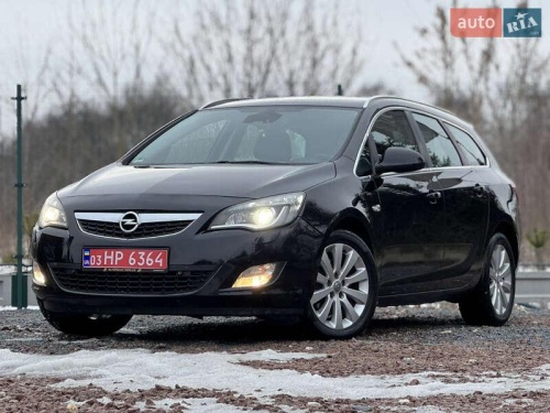 Opel Astra 2012