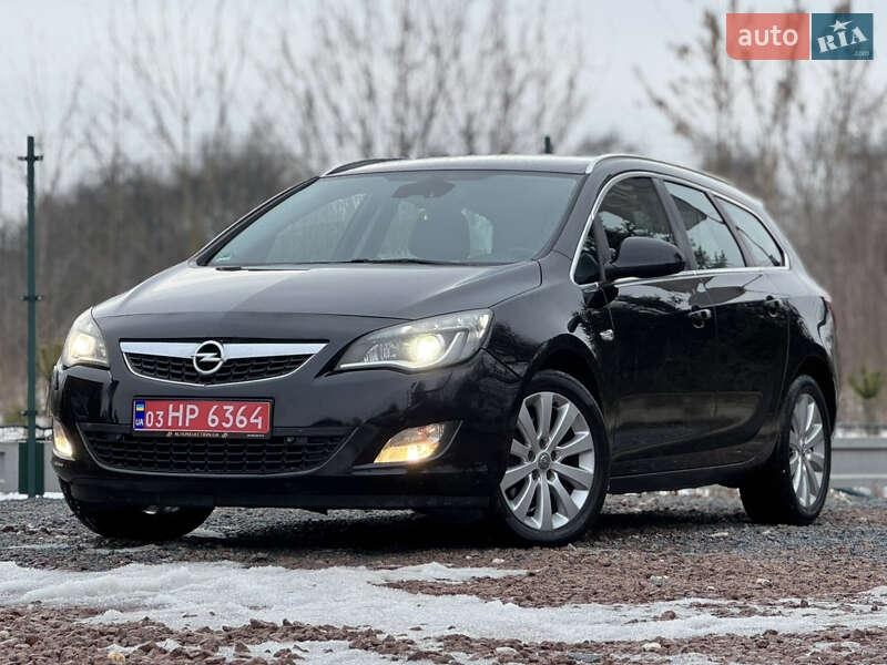 Opel Astra 2012