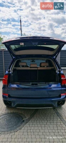 BMW X5 2011
