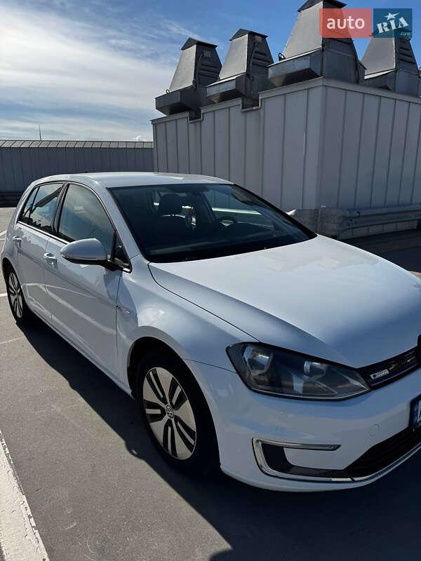 Volkswagen e-Golf 2016