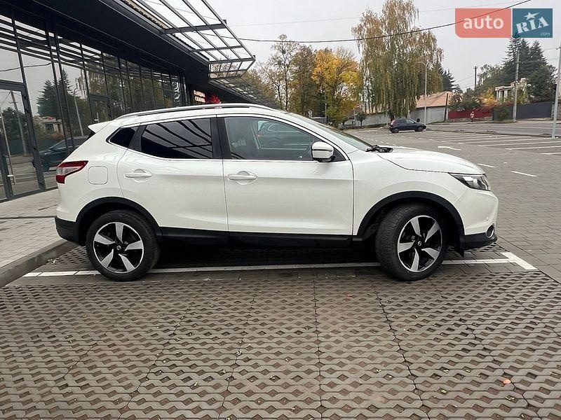 Nissan Qashqai 2015