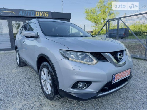 Nissan X-Trail 2015