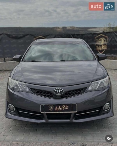 Toyota Camry 2012