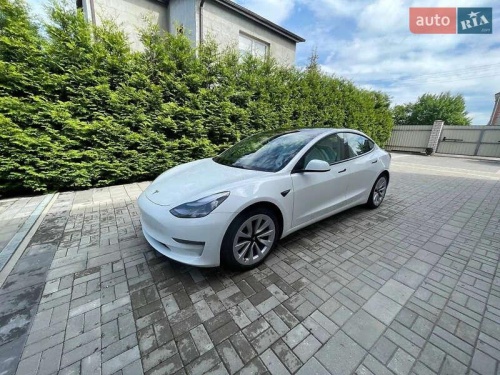 Tesla Model 3 2021