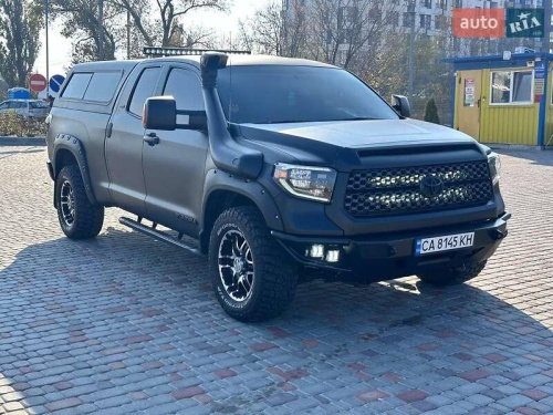 Toyota Tundra 2011