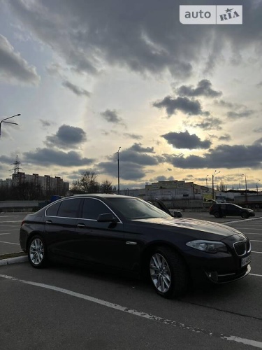 BMW 5 Series 2011