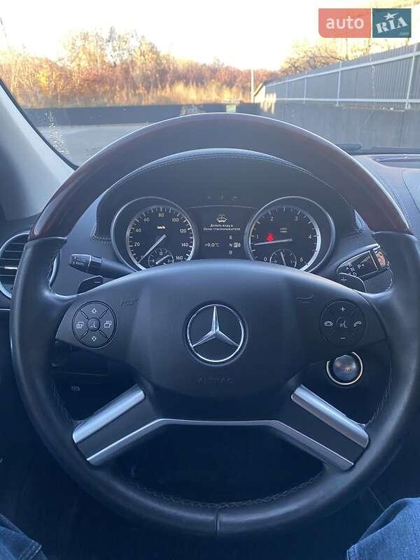 Mercedes-Benz GL-Class 2012