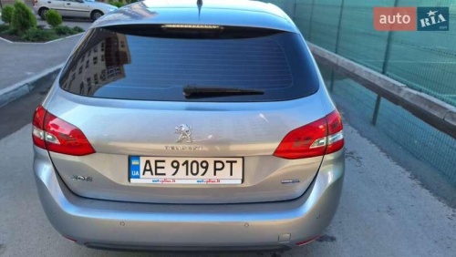 Peugeot 308 2015