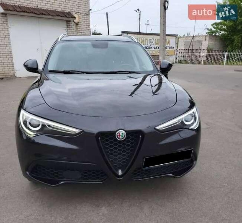 Alfa Romeo Stelvio 2017