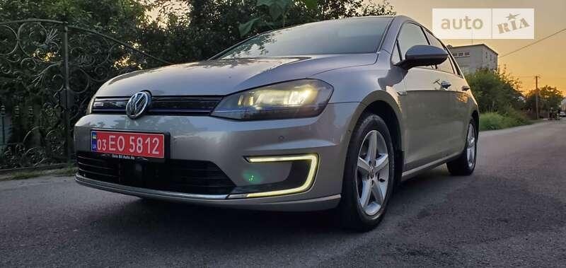 Volkswagen e-Golf 2015