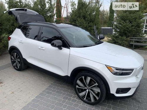 Volvo XC40 2021