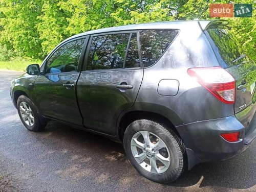 Toyota RAV4 2010