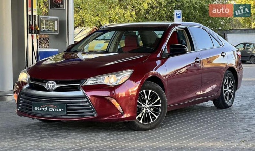Toyota Camry 2016