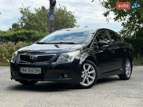 Toyota Avensis 2011